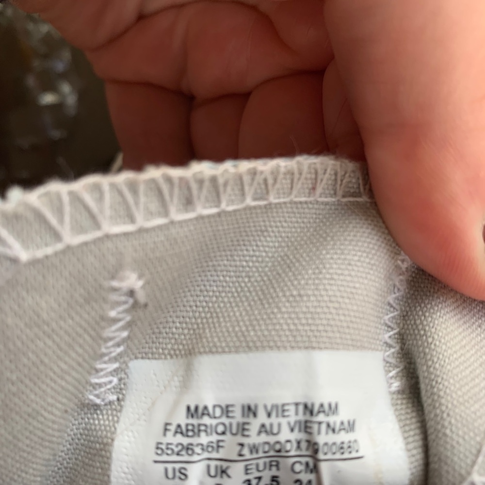 Converse - Picture 8 of 8